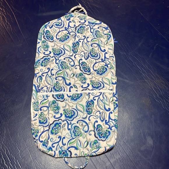 Like new Vera Bradley garment bag - Picture 2 of 3